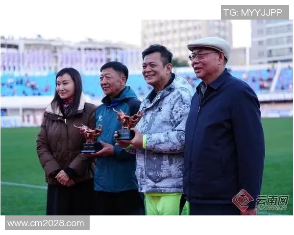 足球场上的璀璨星光一群足球明星齐聚一堂的精彩瞬间